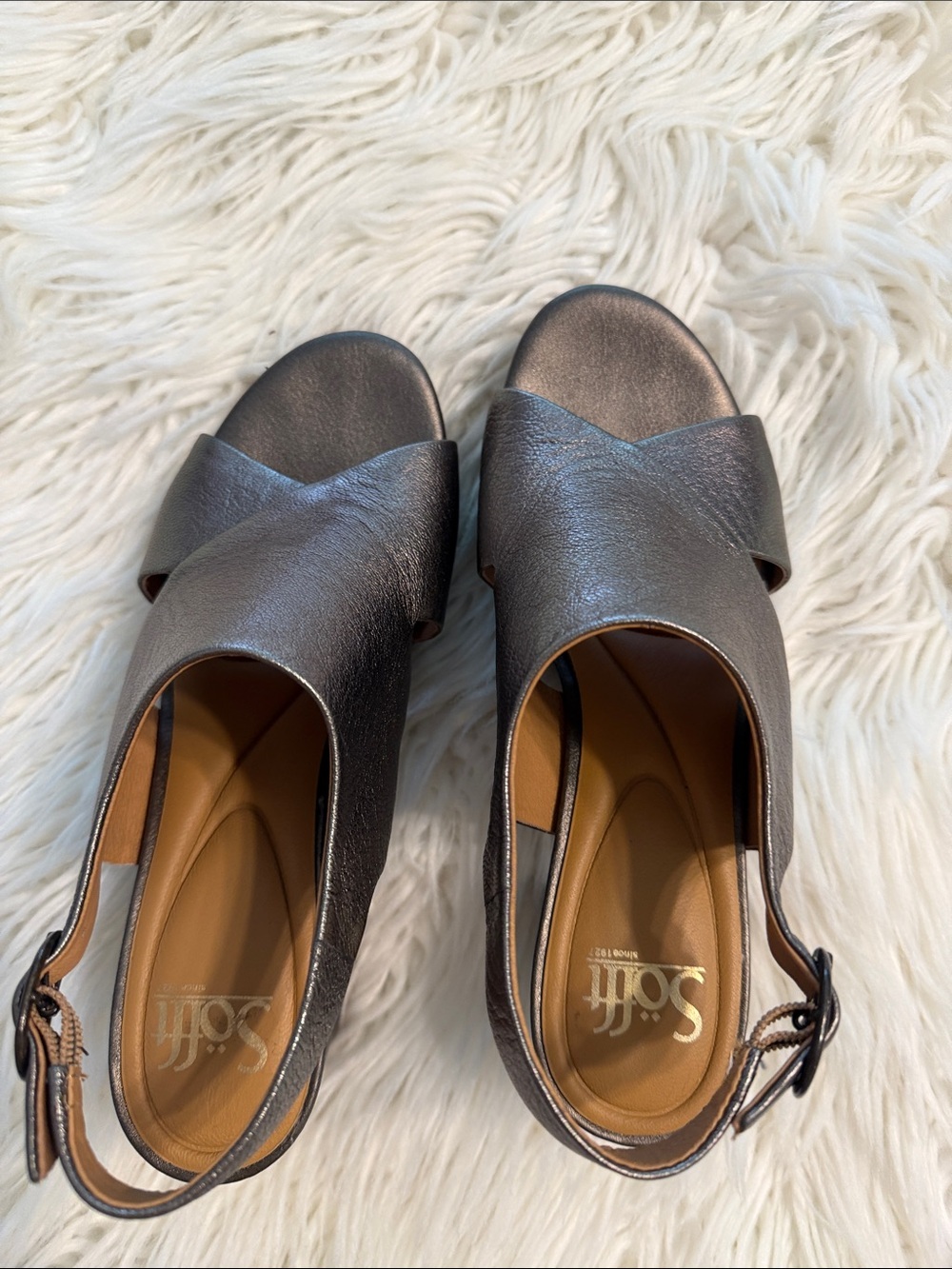 Sofft Metallic Gray Block Heel Sandals with Ankle Strap size 6.5 excellent condi - Picture 9 of 9